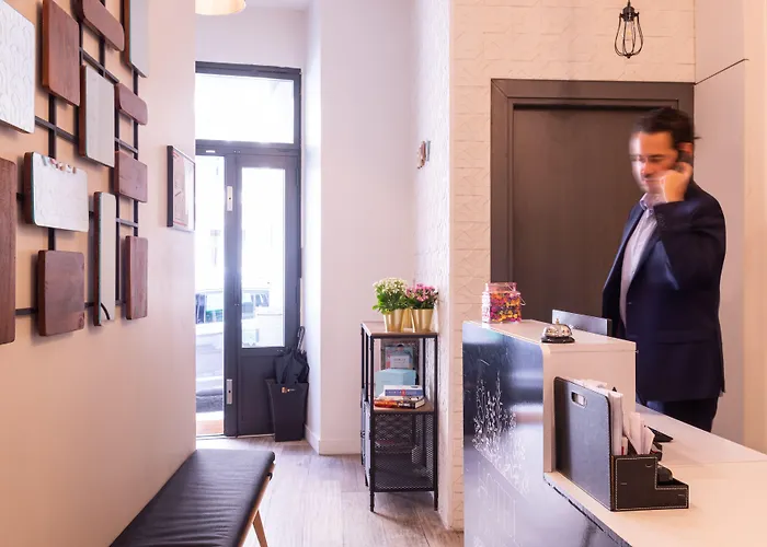 Hotel Terre Neuve Parigi